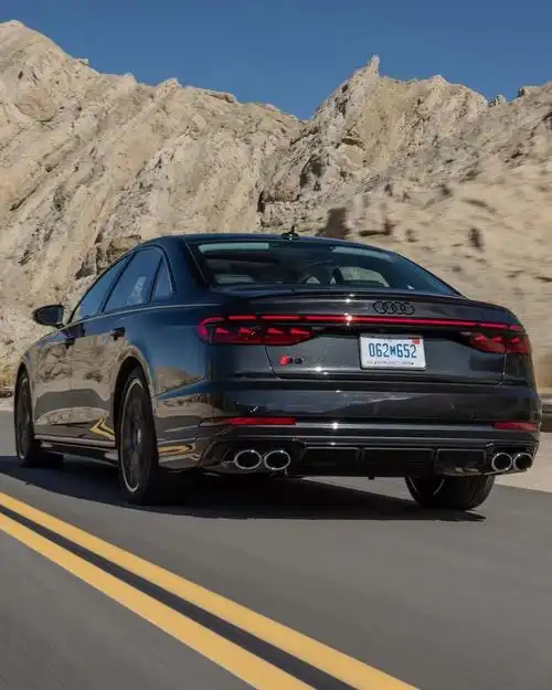 新款奥迪s8"黑武士"版正式发布 造型炫酷 百公里加速3.8秒