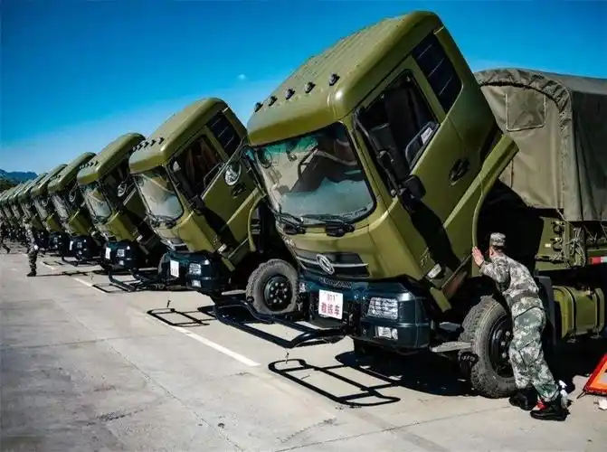 美国的军车是悍马,德国是奔驰,我国军车有个功能让人羡慕不已|军车