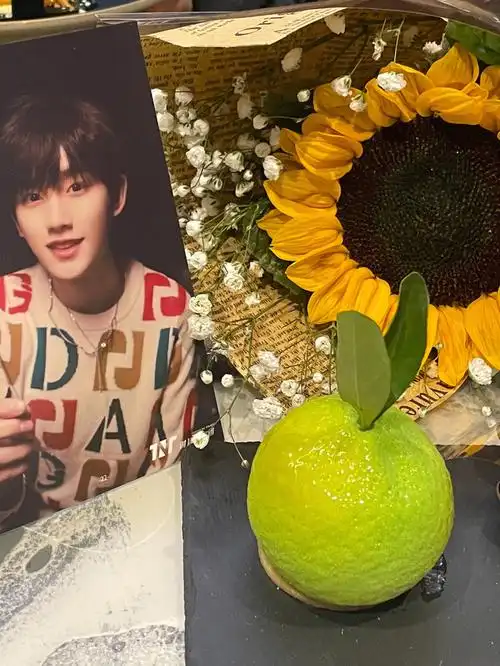 丁程鑫生日快乐_丁程鑫_生日_时代少年团_tnt时代少年团_娱乐_明星