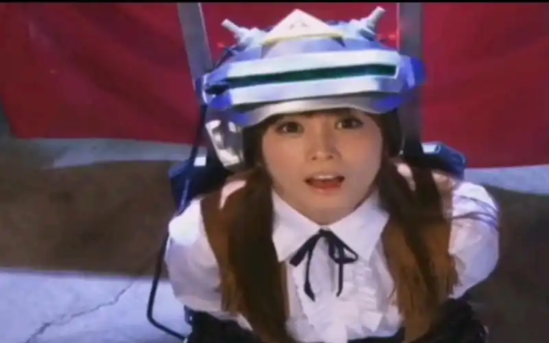 "盘点特摄剧洗脑黑化片段"美女被邪恶洗脑,黑化控制.