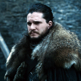 《权力的游戏》琼恩送走冰原狼白灵,暗示他要抛弃史塔克身份?