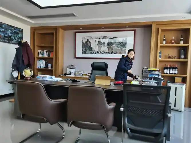 周家美"董事长"的办公室