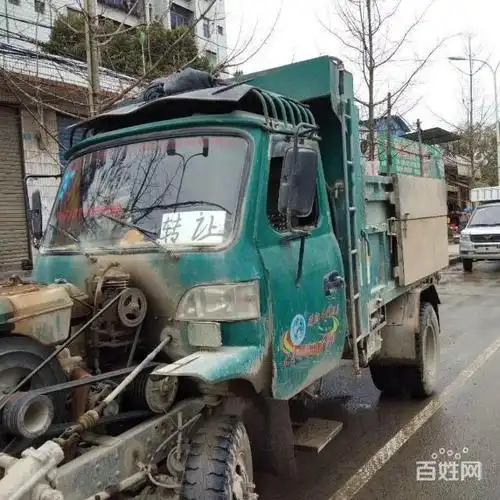 骏驰前后驱动悍马拖拉机