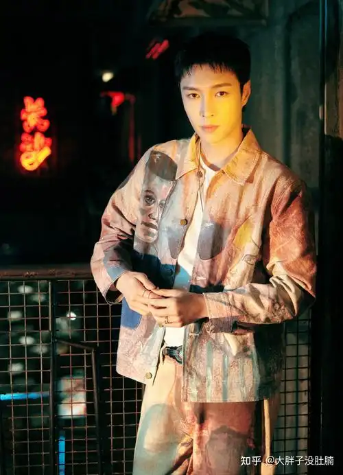 9件事认识张艺兴,从胖子逆袭成腹肌男神,新身份是音乐主理人! - 知乎