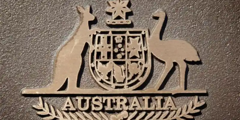 比如下面这些: 1 永远向前 澳大利亚国徽上的两只澳洲独有的动物:袋鼠