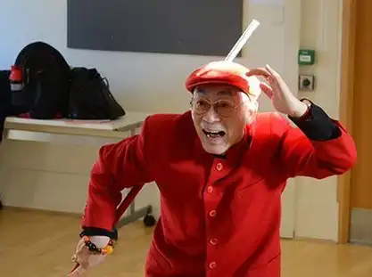 六小龄童_章金莱_古玩