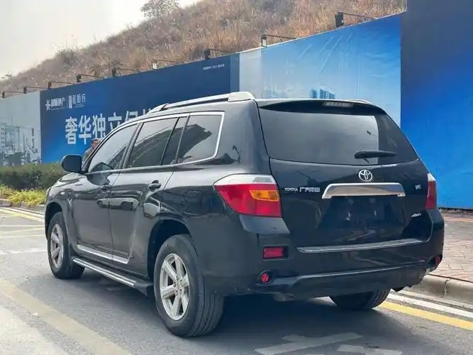 丰田 汉兰达  2012款 3.5l 四驱7座精英版图片