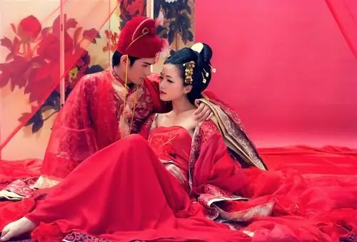 倾国倾城佳人难得鸾凤和鸣