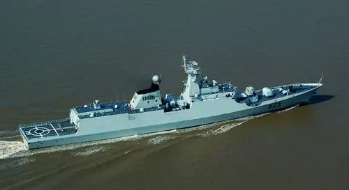 我国第一代具有隐身外形和远洋作战能力的护卫舰是新舰体验证型