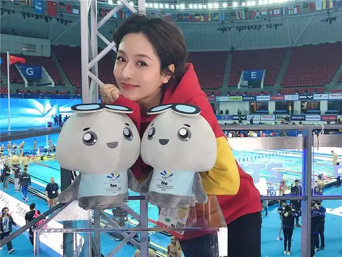 刘天伊_中央电视台主持人_央视网(cctv.com)