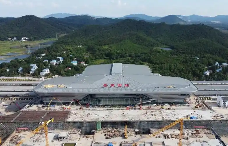 视频来了安庆西站初展新颜预计9月份完成交付