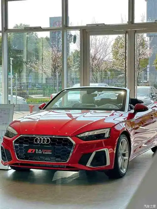 快看小仙女的专属座驾奥迪a5敞篷来啦