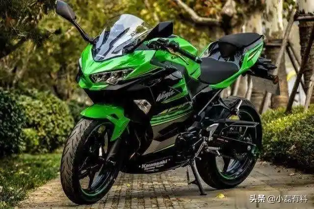 春风650摩托车:求推荐3到5万的摩托车,目前看了ktm200 390和川崎小