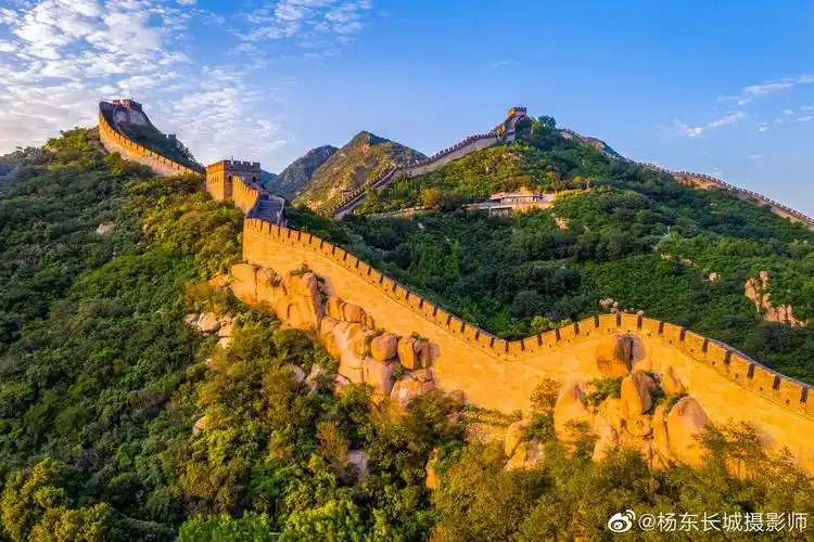 飞阅气势恢宏的八达岭长城 灯光秀