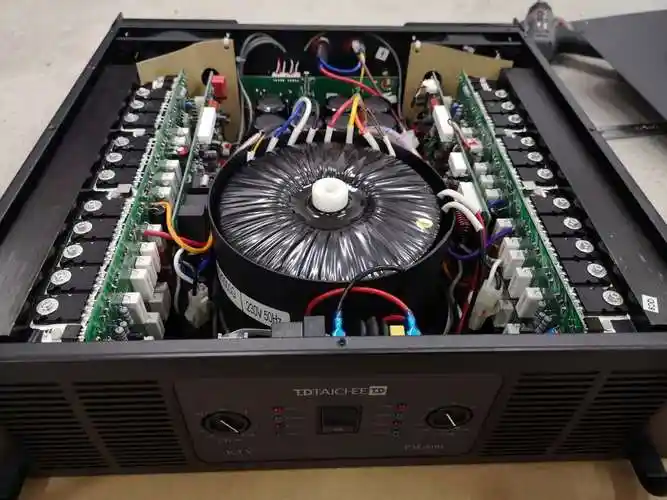 1800一台-功放-ca002二手音响器材网 - powered by ca002