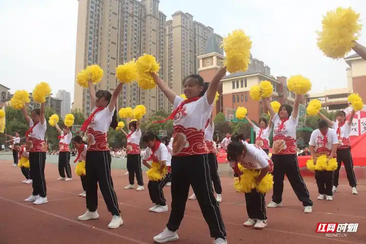 当"思政课"遇上体育文化节,一中岳麓中学秀出新花样_运动_精神_开幕式
