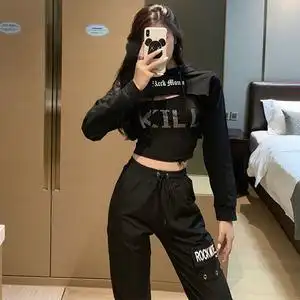 酷女孩穿搭超酷帅气蹦迪上衣服搭配工装裤套装潮酷风格机车风女装