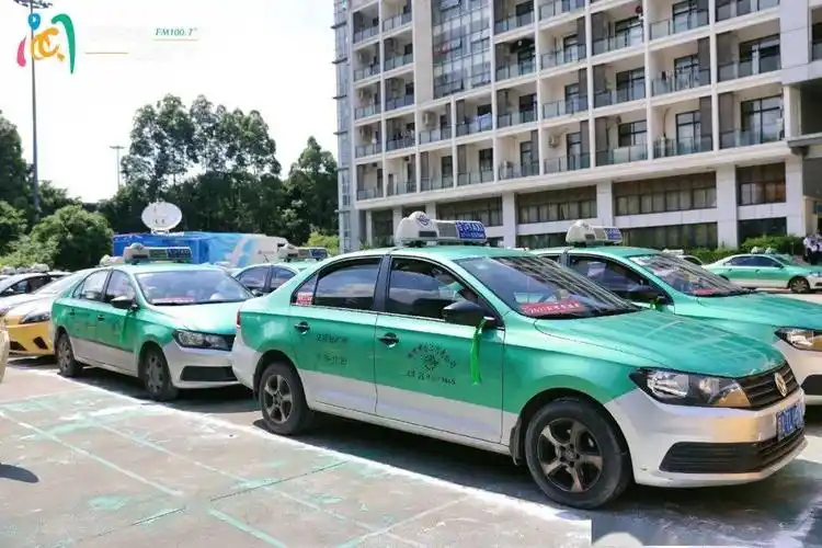 福州公交,海峡,华威,华榕,台客等出租车公司的企业代表也都到场表态