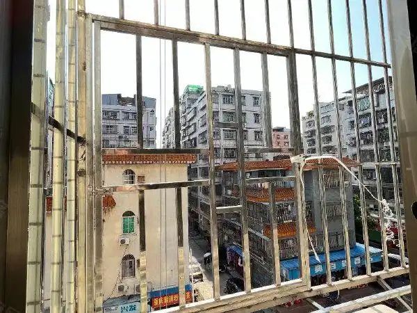 深圳布吉下水径长龙新村长龙地铁口精装单间 厨卫分离 押一付一 随时