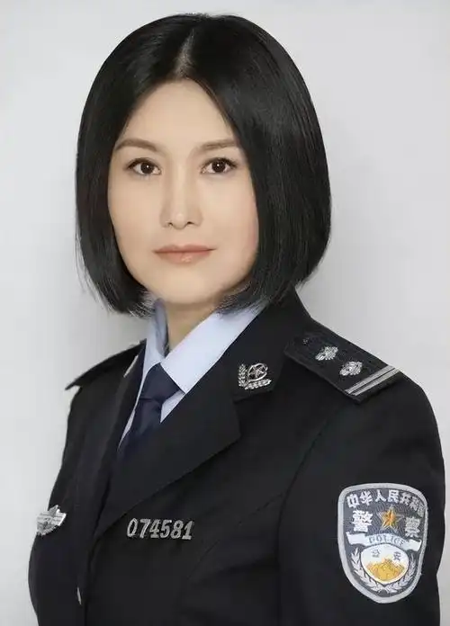 这20位女星演警察差距一目了然有人是一眼万年有人形象拉垮