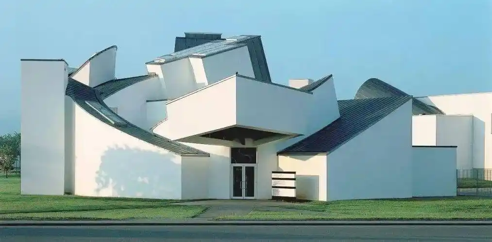 不对称的建筑设计,完美的平衡格局_来源_设计的_design