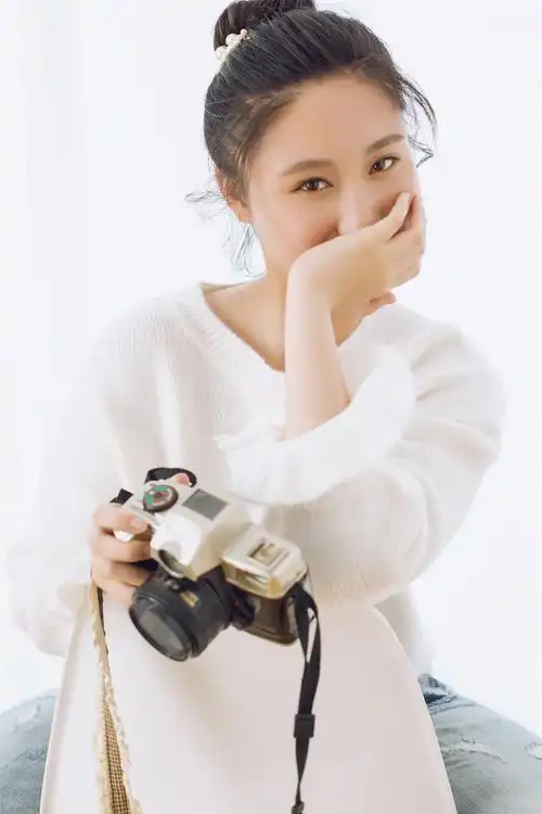 个人高定艺术照888婚纱照风格欣赏-潍坊五月映画一站式婚嫁艺术中心