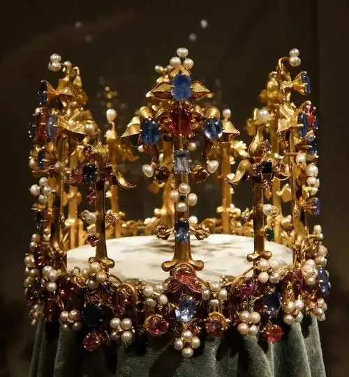 现存的最古老的王室王冠波西米亚王冠