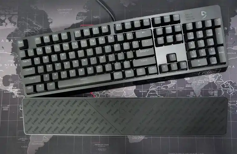 论坛首贴富勒g900srgb机械键盘开箱体验