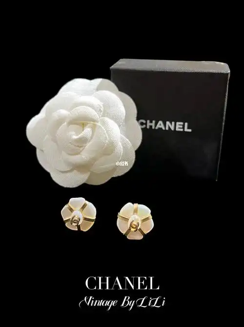 中古饰品  #chanel耳钉  #chanel  #香奈儿耳钉  #香奈儿山茶花