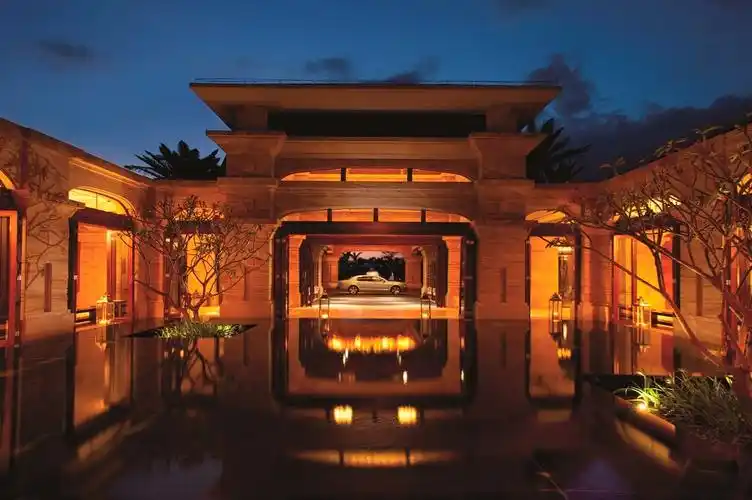 周末不加价送正餐三亚海棠湾康莱德酒店3天2晚4432元探索热带秘密花园