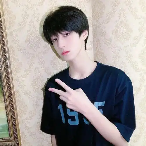 【头像】朱志鑫