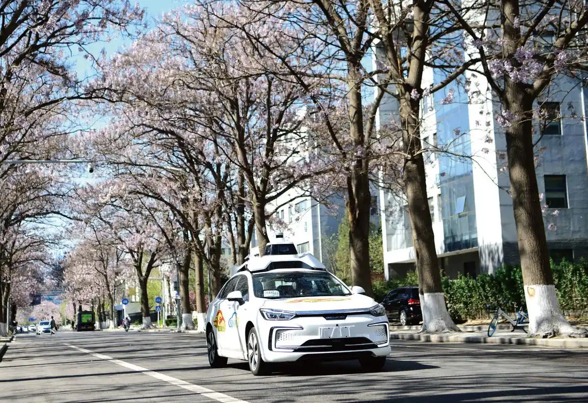 北京:无人驾驶出租车升级