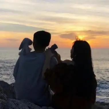 情侣头像背影侧脸一对