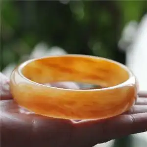 一 span class=h>元 /span>拍 琢璞玉器 新疆乌尔禾金丝玉 萝卜纹