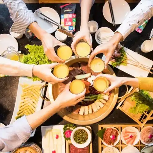 注意!聚餐最好10人以下