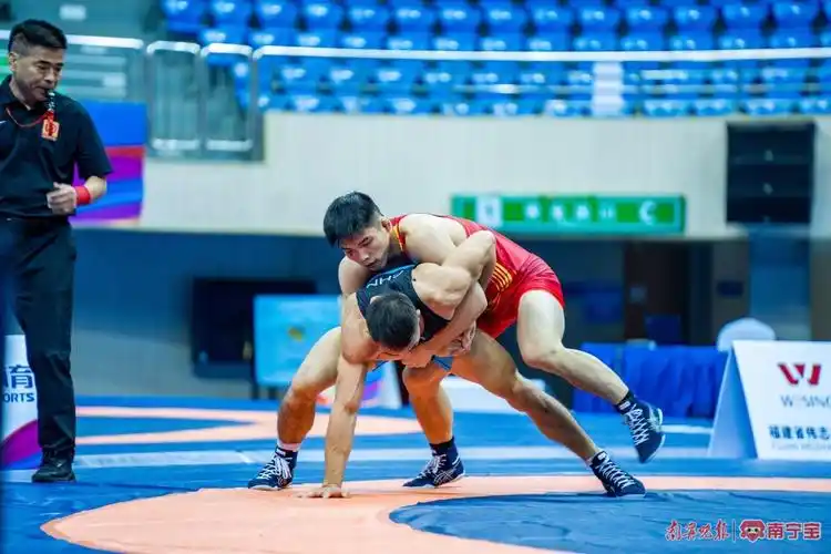 全国国际式摔跤冠军赛收官,广西健儿斩获7金2银5铜