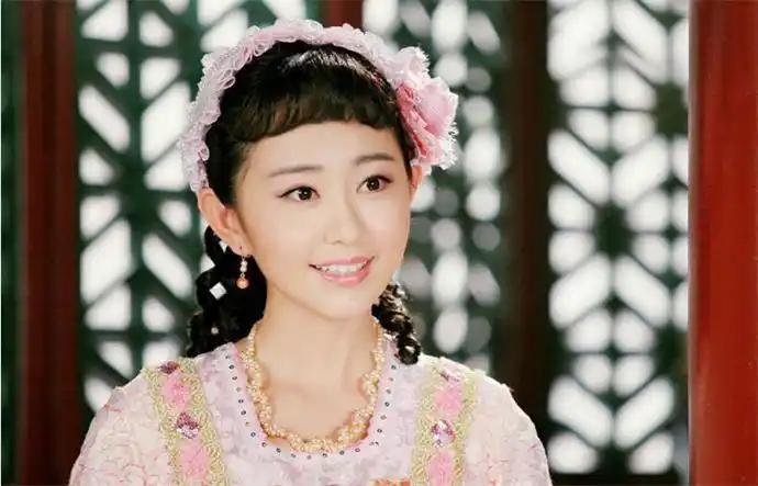 孙耀琦泳装照曝光竟没穿内衣 孙耀琦火爆写真令人兽血沸腾_551资讯网