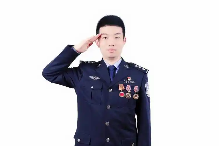 2021最美警察投票开始了诚请大家为丰台的2位警官投票