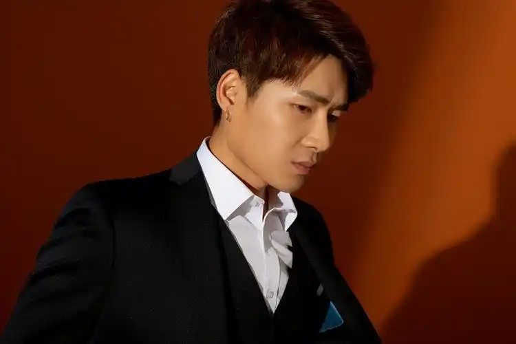 艺乐杂志专访陈雅森:音乐——我的呼吸与生命