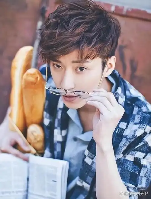 回顾去世多年后再看乔任梁父母现状才明白他为何会选择自杀