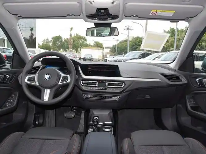 深圳宝马2系汽车最新价格15.39万,降价来袭,报价优惠11.