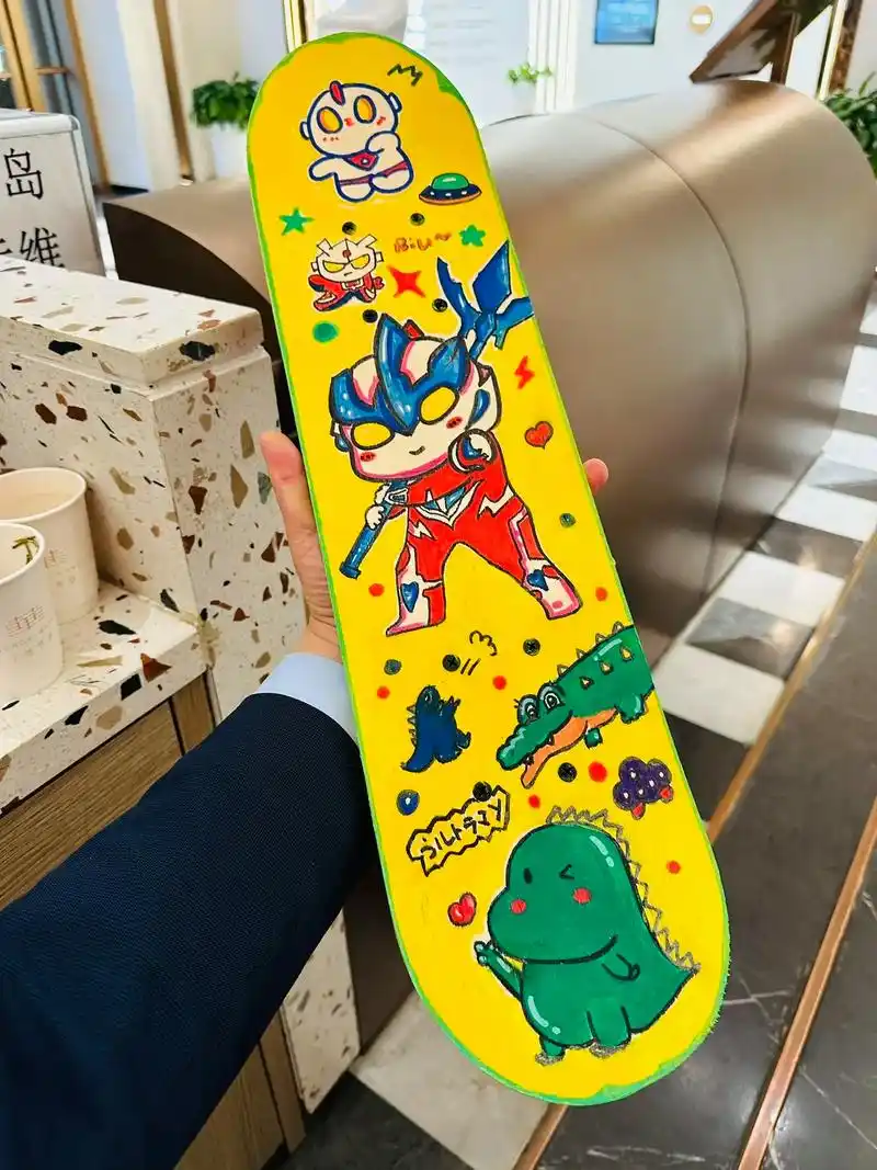 滑板一夏.#手工diy #创意涂鸦手绘 #我的手工日常 - 抖音