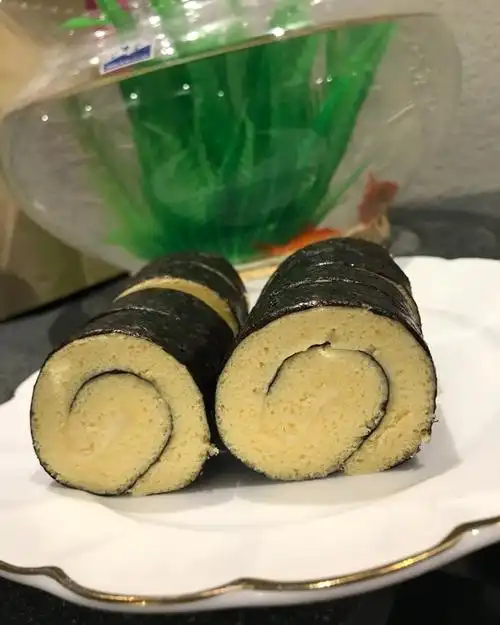 徐小莫momo做的寿司蛋糕卷