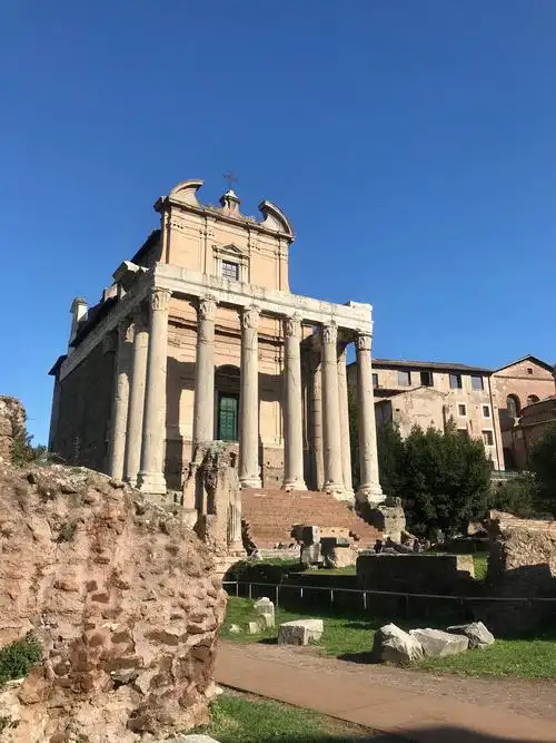 罗马古城遗迹 写美篇罗马古城是古罗马的都城,位于意大利首都罗马城内