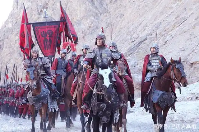 中国古代打仗,前排士兵明知必死,为什么都抢着冲锋?原因很真实