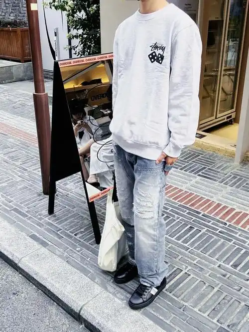 96卫衣泰裤辣#ootd穿搭 #潮牌 #高街 #斯图西 - 抖音