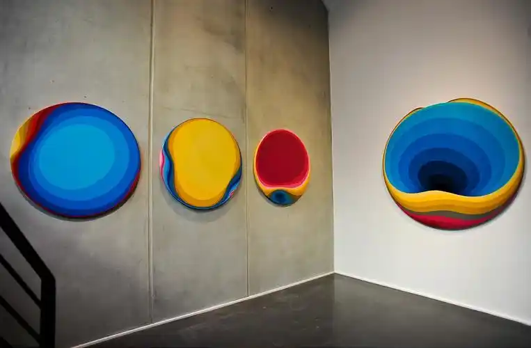 捷克艺术家jankalab漩涡般的极简主义艺术作品