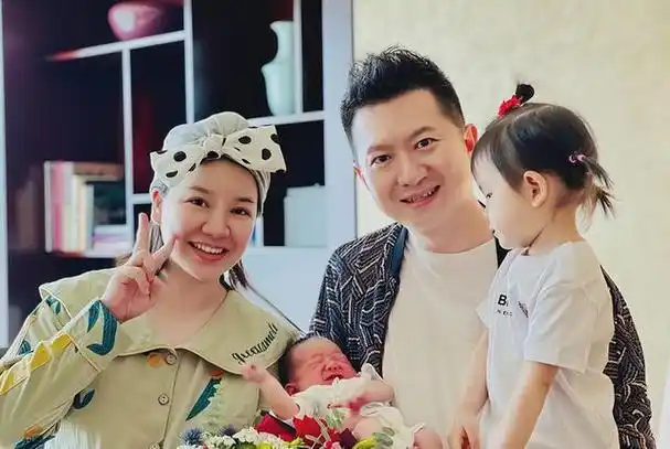 歌手绿泡泡个人资料