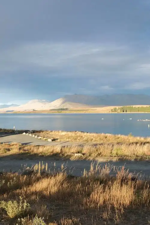 躲避寒冷拥抱夏天新西兰旅游大成功