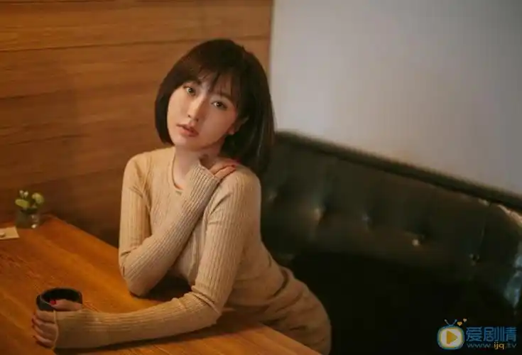 潘阳文艺写真 潘阳图片写真-明星库 | 电视猫